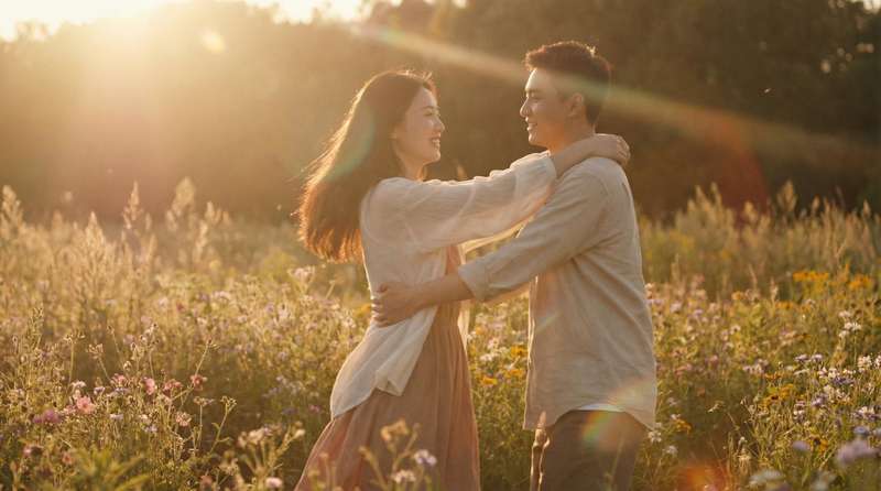 丝袜写真视频-花间舞MV